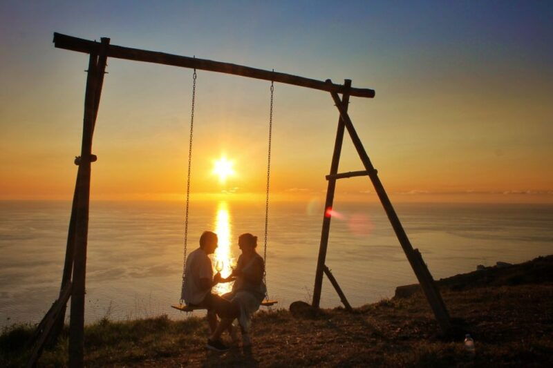 private-swing-special-place-w-wine-and-fruits-4x4-jipe-tour