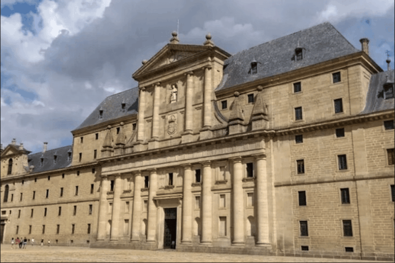 private-tour-el-escorial-valle-de-los-caidos-hotel-pickup