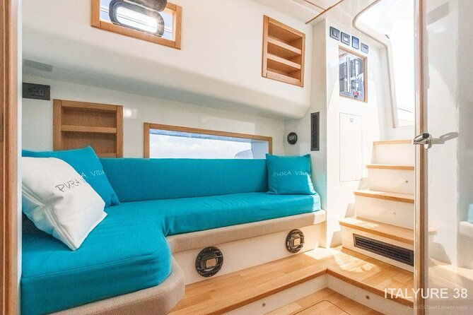 private-tour-in-premium-yacht-from-sorrento-to-capri-and-positano