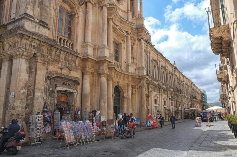 private-tour-of-noto-and-wine-tasting-from-syracuse