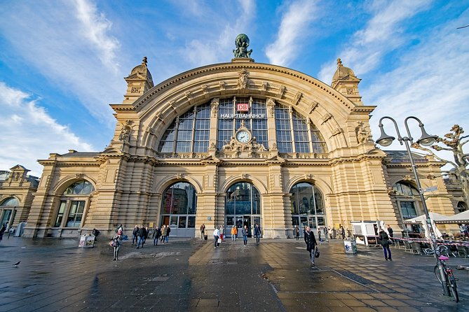 private-tour-of-the-best-of-frankfurt-sightseeing-food-culture-with-a-local