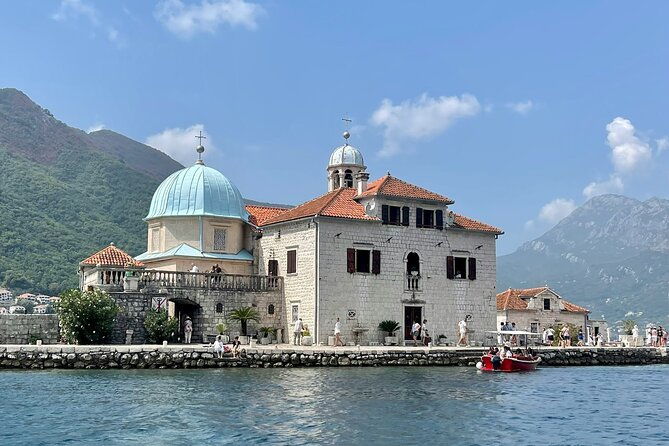 private-tour-our-lady-of-the-rocks-island-and-perast-up-to-8-people