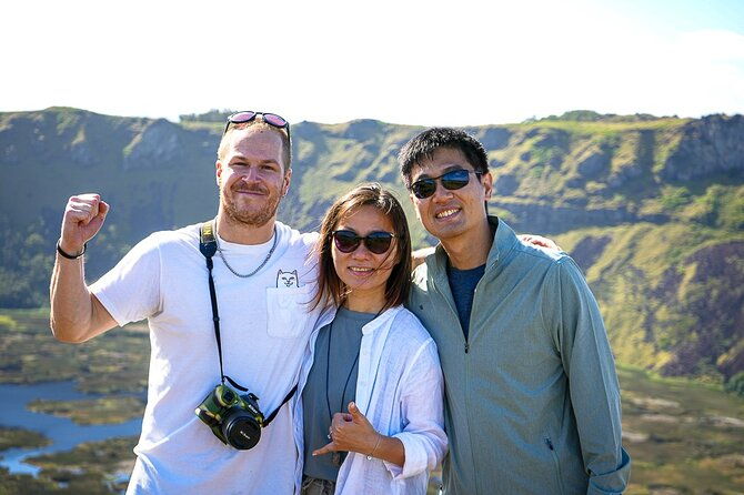 private-tour-per-day-in-following-the-ancestral-orongo-footprint-and-caves