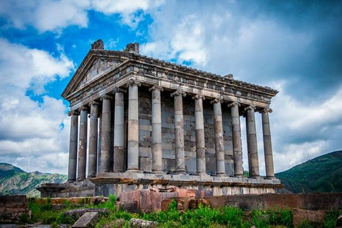 private-tour-to-garni-geghard-lake-sevan-sevanavank