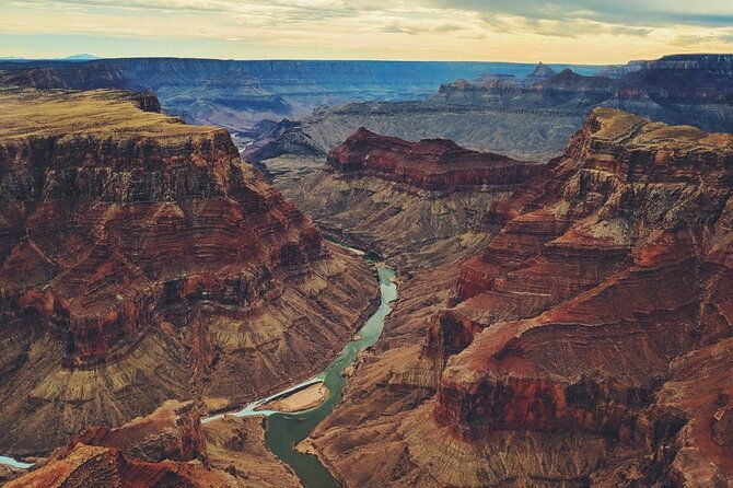 private-tour-to-grand-canyon-from-las-vegas-with-driver-and-guide