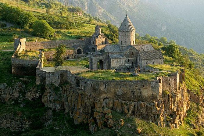 private-tour-to-tatev-monastery-ropeway