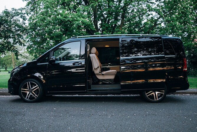 private-transfer-brussels-airport-bru-to-brussels-by-luxury-van