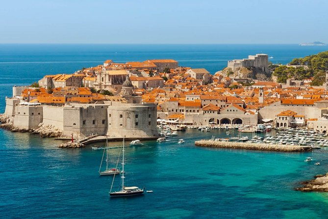 private-transfer-from-marina-aci-trogir-to-split-airport-spu