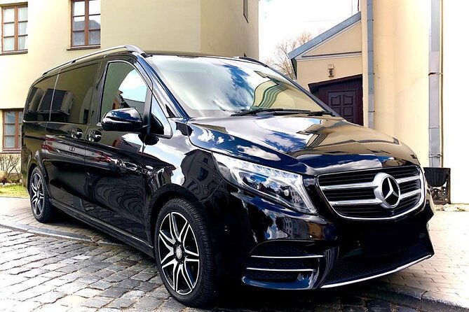 private-transfer-from-phoenix-to-sky-harbor-airport-phx-in-luxury-van