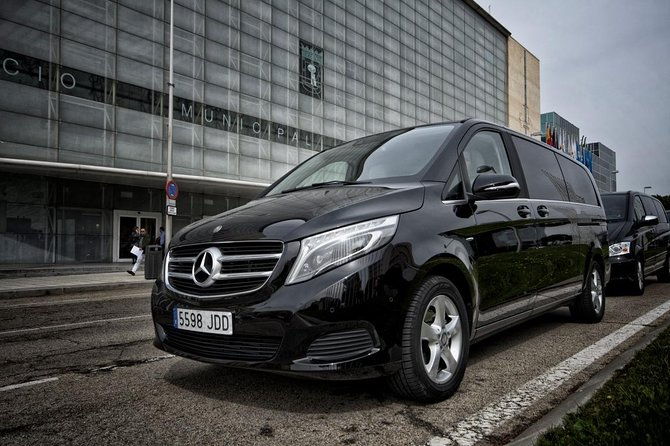 private-transfer-goa-airport-to-genoa-savona-or-portofino-by-luxury-vehicle
