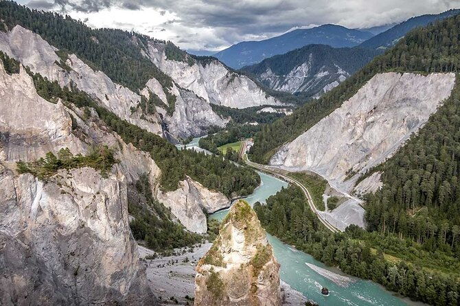 private-unforgettable-swiss-grand-canyon-tour