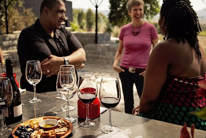 private-valparaiso-visit-kingston-winery-transfer-to-hotel