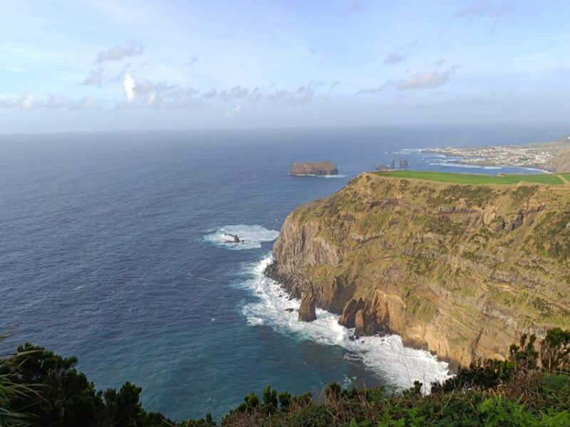 private-van-tour-sete-cidades-lagoa-do-fogo-volcanic-lakes