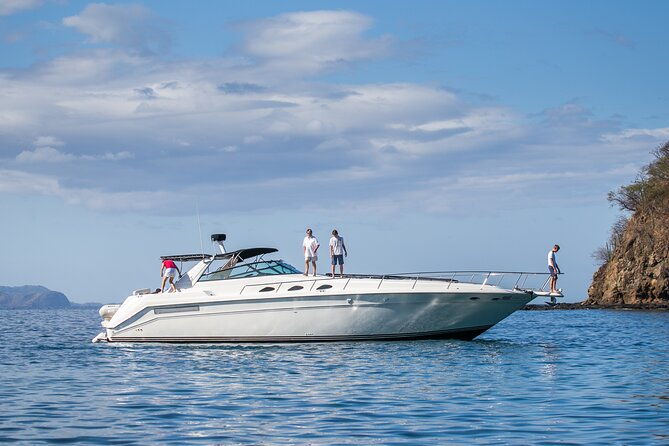 private-yacht-charter-in-costa-rica