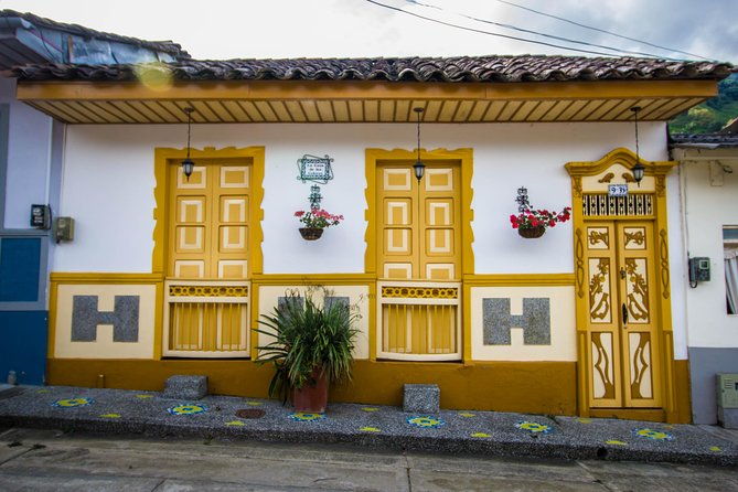 quindios-magical-towns-experience-from-salento