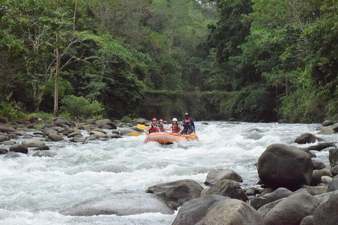 rafting-costa-rica-wildlife-safari-experience-paradise-hot-springs