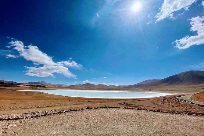 red-stones-altiplanica-lagoons