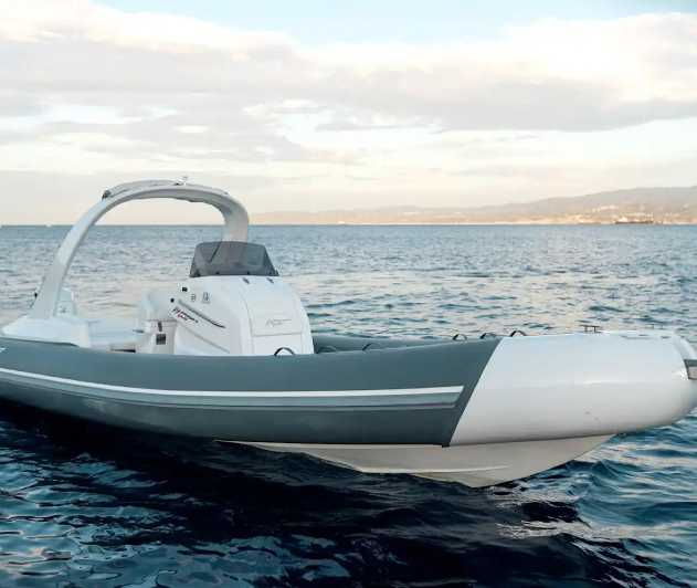 rent-panamera-yacht-p80-karol-explore-the-aeolianarchipelago