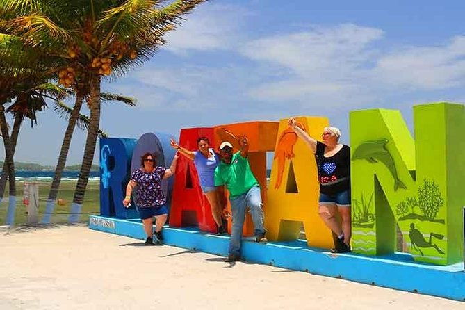 roatan-fun-bus-group-sightseeing-island-private-tour