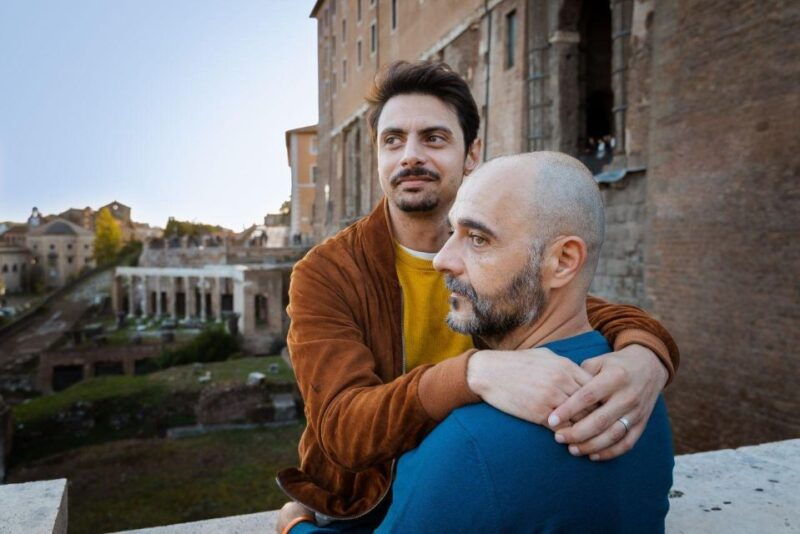 rome-couple-photoshoot-experience-lgbtq-friendly