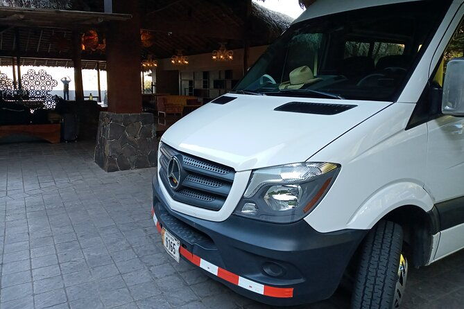 round-trip-transfer-liberia-airport-lir-to-riu-guanacaste-hotel-2