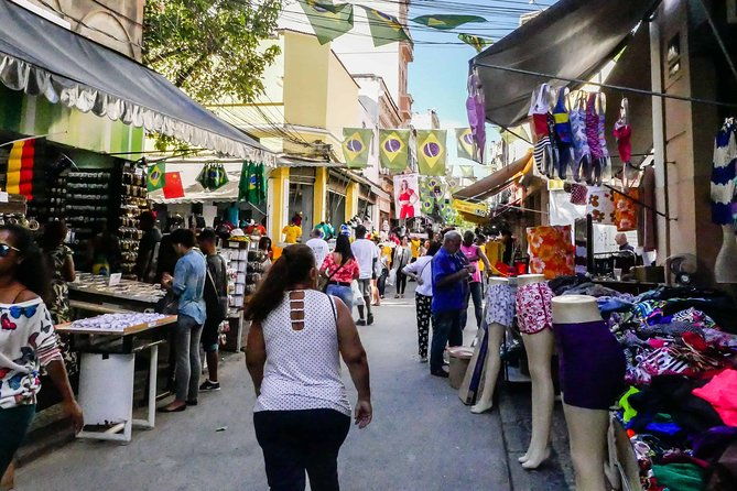 saara-flea-market-shopping-guided-tour-with-transfer