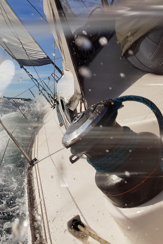 sailing-tour-explore-bahia-de-palma-with-tapas-drinks