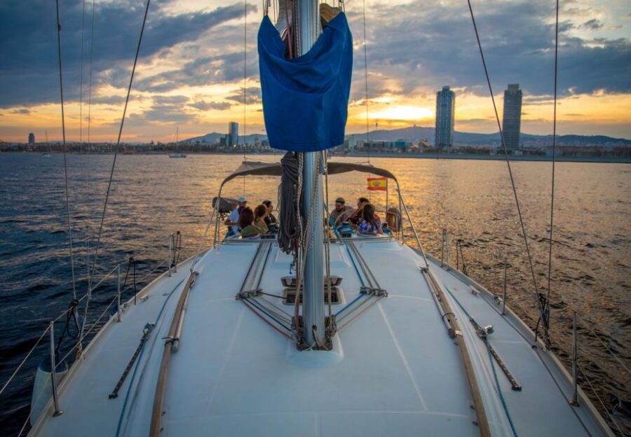 sailing-wine-tasting-with-expert-sommelier-in-barcelona