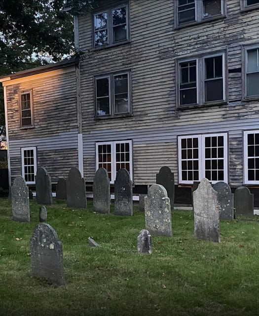 salem-specters-and-apparitions-ghost-hunting-tour