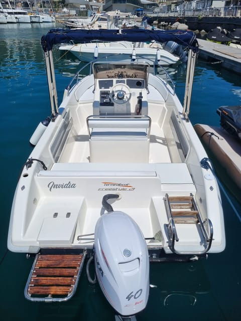 salerno-boat-rental-for-amalfi-coast-license-free-2