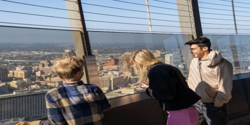 san-antonio-guided-walking-tour-with-boat-cruise