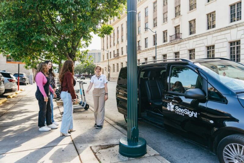 san-antonio-small-group-night-tour-with-river-walk-cruise