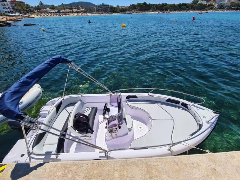 santa-ponsa-private-boat-rental-with-driving-instructions