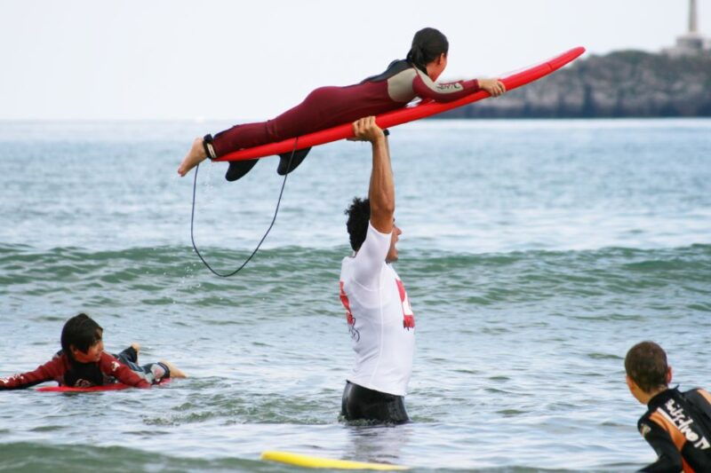 santander-surf-lessons-on-playa-de-somo
