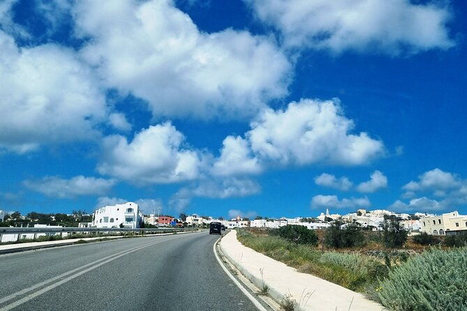 santorini-private-transfer-between-airport-or-port-and-santorini