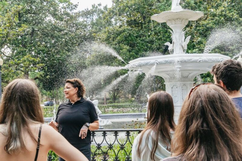 savannah-ghosts-asylums-voodoo-and-horror-walking-tour
