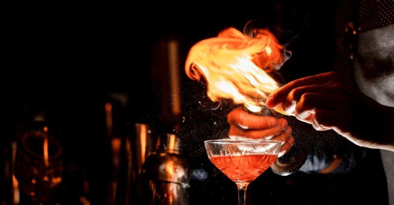 savannah-midnight-in-the-garden-walking-tour-and-pub-crawl