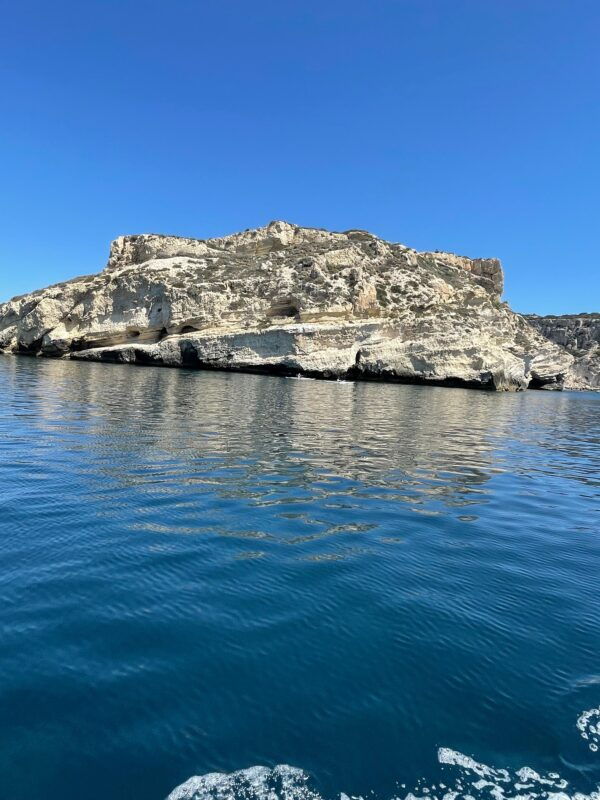 sea-boat-excursion-to-the-gulf-of-cagliari-and-its-coves