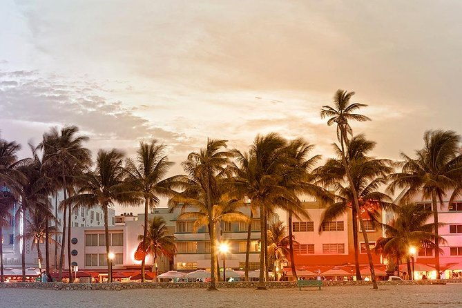 self-guided-audio-tour-miami-art-deco