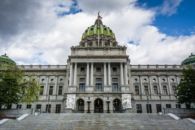 self-guided-harrisburg-scavenger-hunt-capitol-reflections