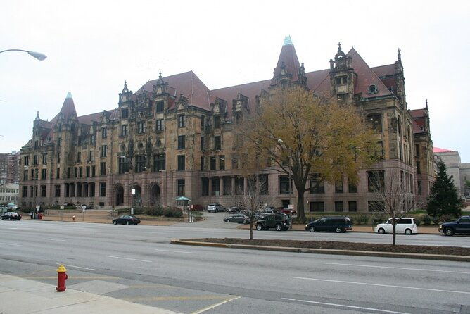 self-guided-scavenger-hunt-st-louis-delights