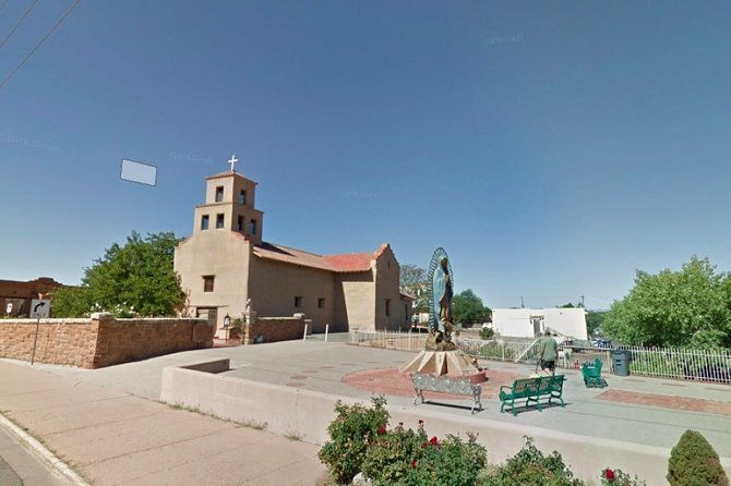 self-guided-scavenger-hunt-the-oldest-capital-comes-alive
