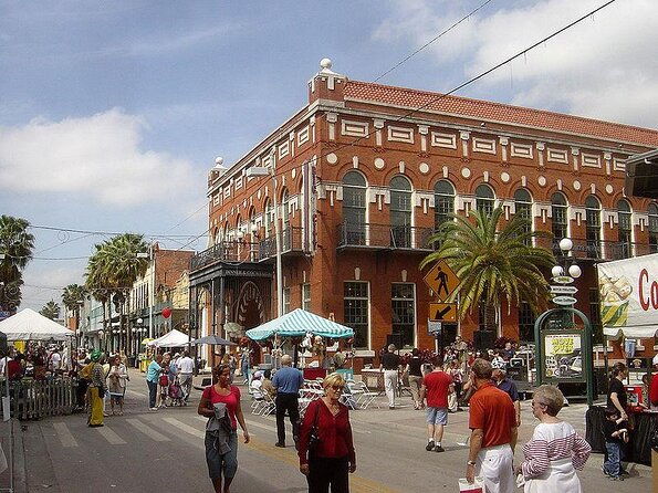 self-guided-scavenger-hunt-ybor-city-wild-goose-chase