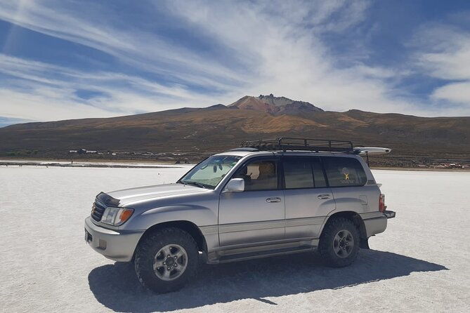 semi-private-3-day-uyuni-salt-flats-and-colored-lagoons-w-private-hotel