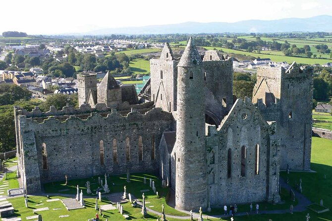 semi-private-tour-rock-of-cashel-cahir-castle-kilkenny