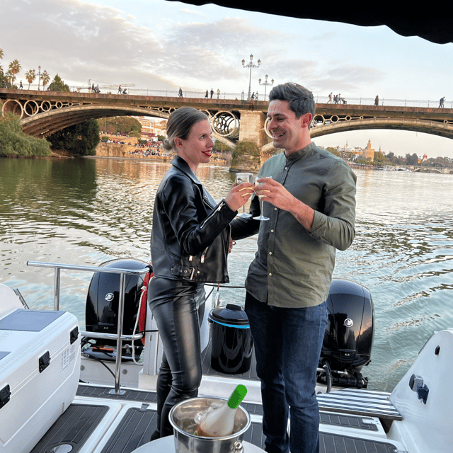 sevilla-romantic-boat-ride