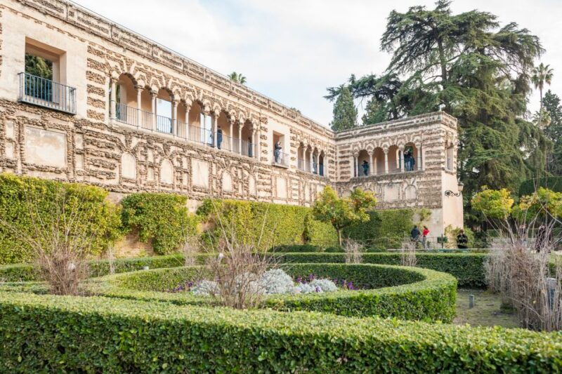 seville-alcazar-guided-tour-with-entrance