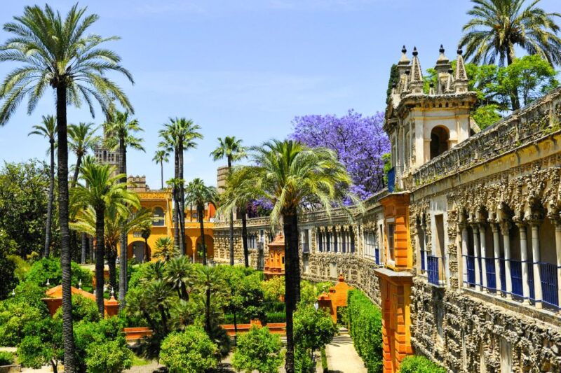 seville-cathedral-giralda-and-royal-alcazar-guided-tour