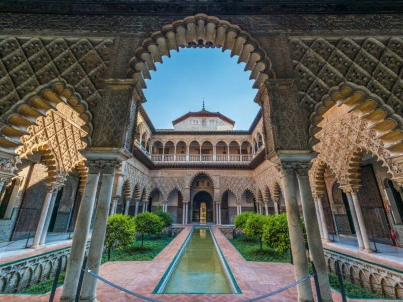 seville-private-tour-cathedral-alcazar-santa-cruz