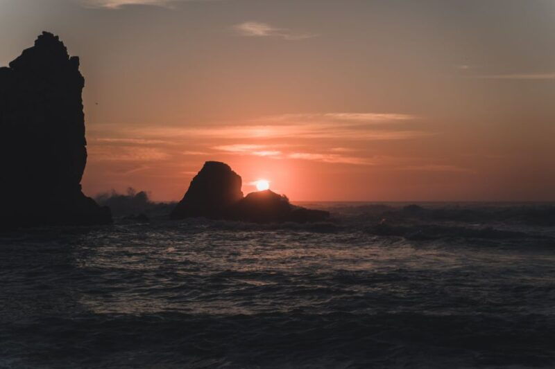 sintra-sunset-hike-tapas-wine-at-secret-beach